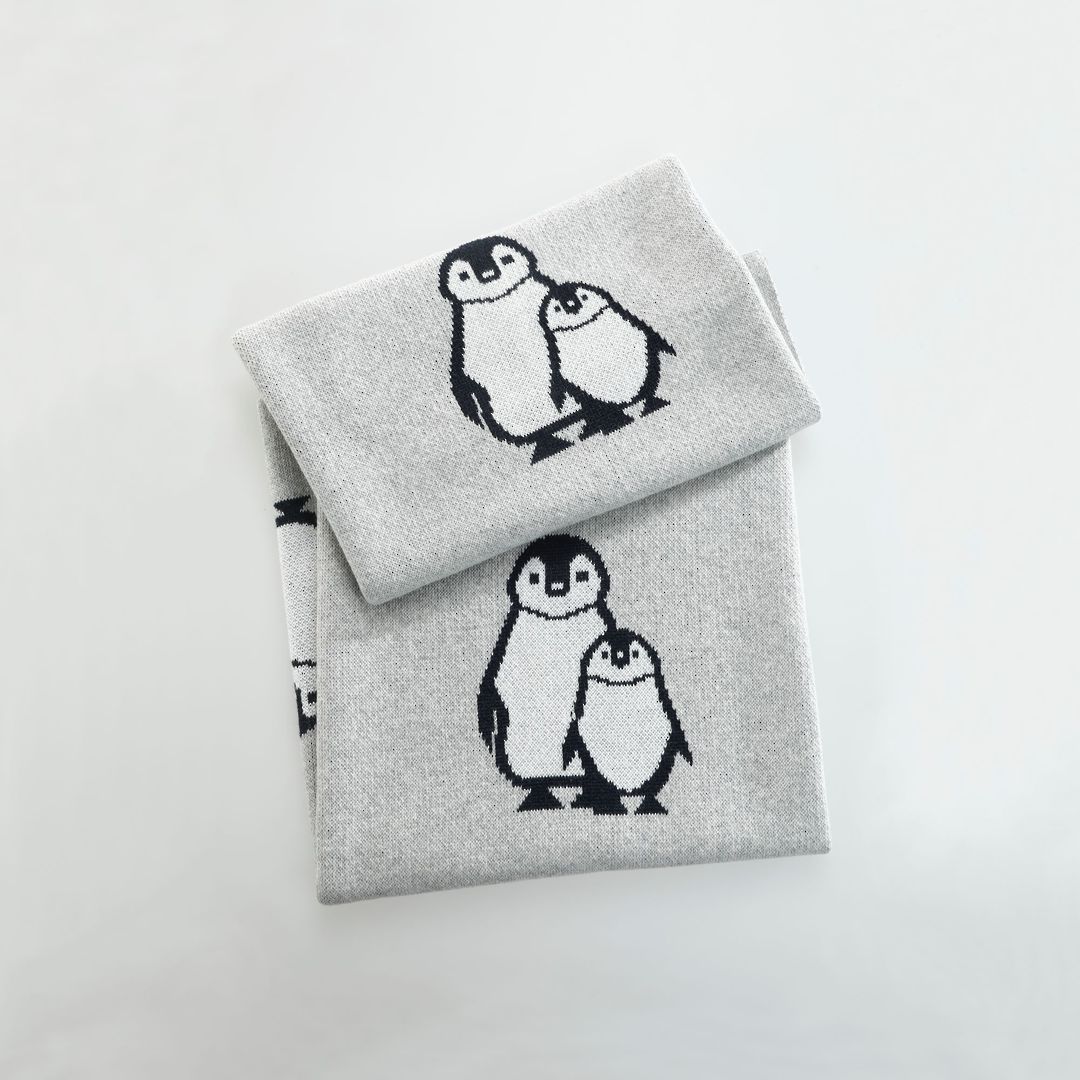 MM Linen - Penguins Baby Blanket image 1
